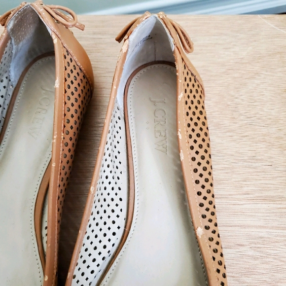 J.Crew Beige Flats Size 8 - Picture 3 of 6